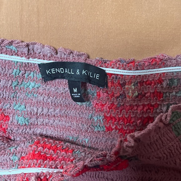 Kendall and Kylie crop top - Picture 3 of 3